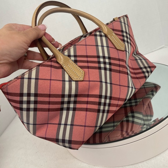 💞Burberry Pink Nova CheckShoulder Bag💞 - Picture 3 of 10